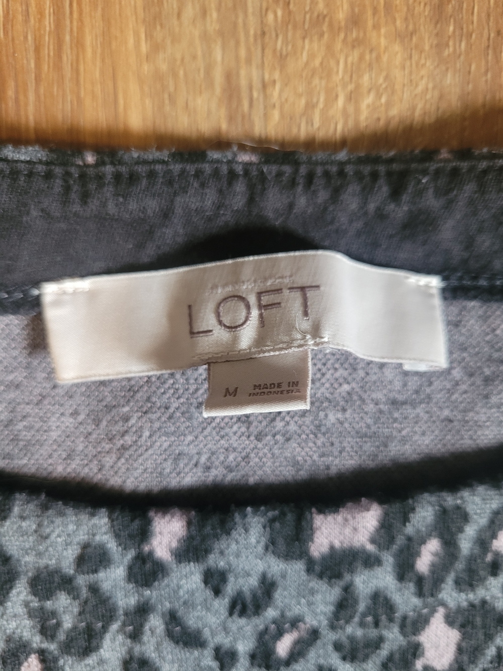 LOFT Black and Pink Leopard Print Short Sleeve Top - Picture 4 of 8